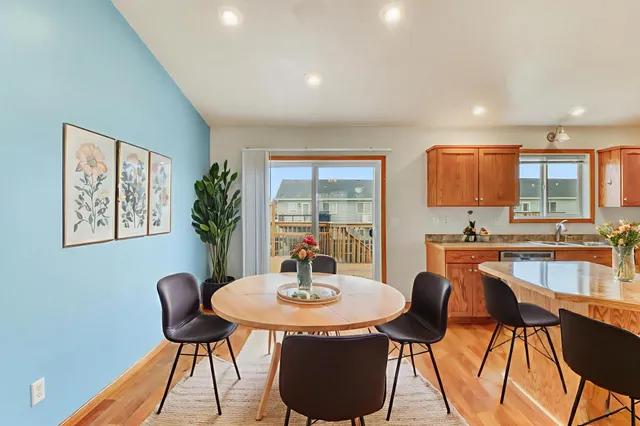 $347,500 | 1040 39th Avenue West, West Fargo, ND 58078