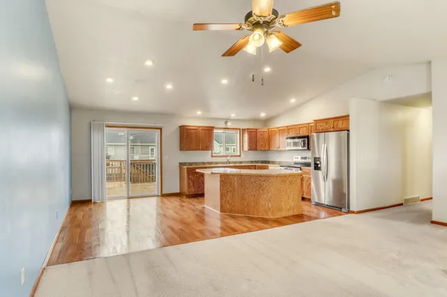 $347,500 | 1040 39th Avenue West, West Fargo, ND 58078