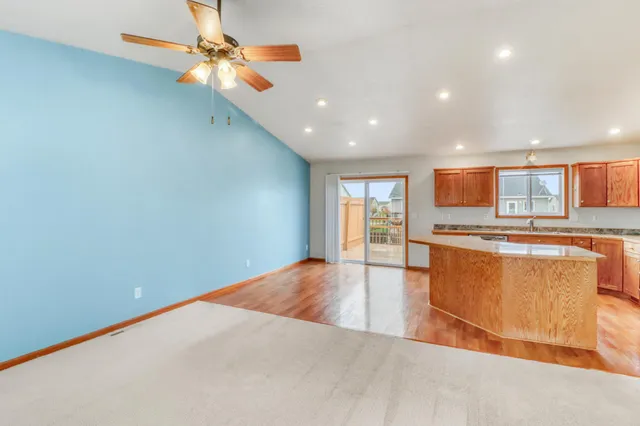 $347,500 | 1040 39th Avenue West, West Fargo, ND 58078