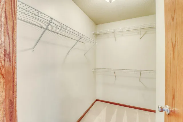 $347,500 | 1040 39th Avenue West, West Fargo, ND 58078