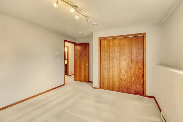 $347,500 | 1040 39th Avenue West, West Fargo, ND 58078