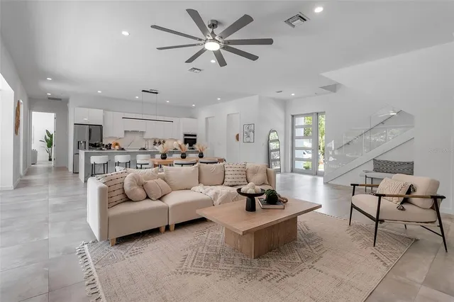 $2,400,000 | 2124 Clematis Place, Sarasota, FL 34239