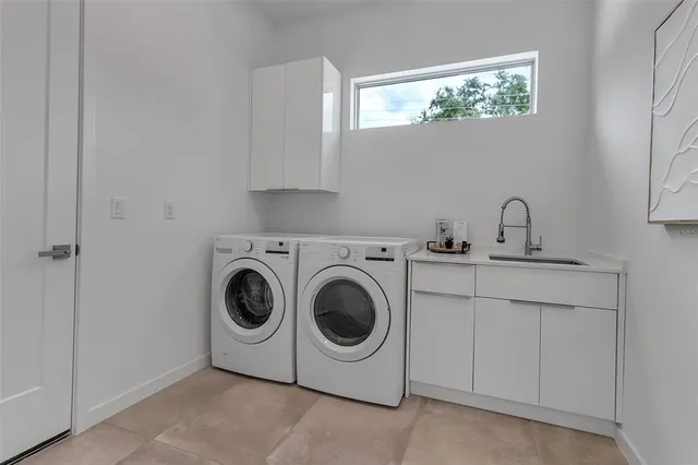 $2,400,000 | 2124 Clematis Place, Sarasota, FL 34239