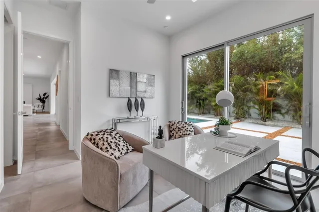 $2,400,000 | 2124 Clematis Place, Sarasota, FL 34239