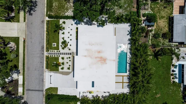 $2,400,000 | 2124 Clematis Place, Sarasota, FL 34239