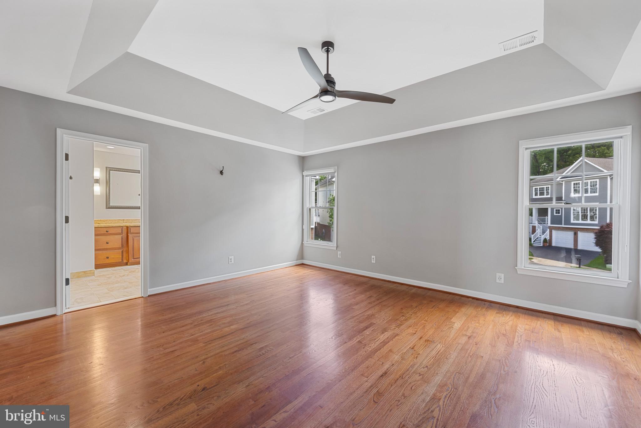 2181 South Glebe Road Arlington, VA 22206 - Photo 21 of 46 Primary bedroom