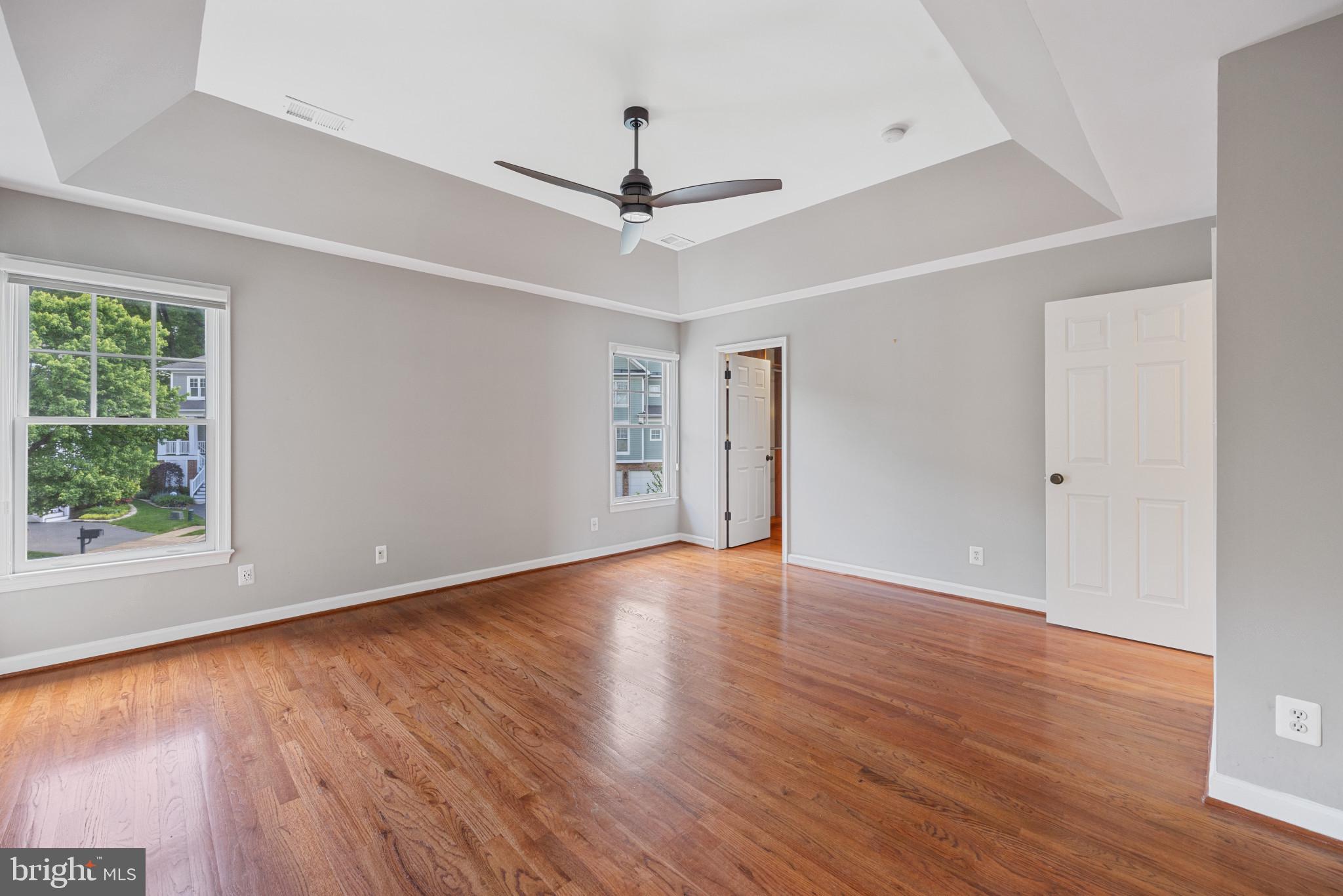 2181 South Glebe Road Arlington, VA 22206 - Photo 24 of 46 Primary bedroom