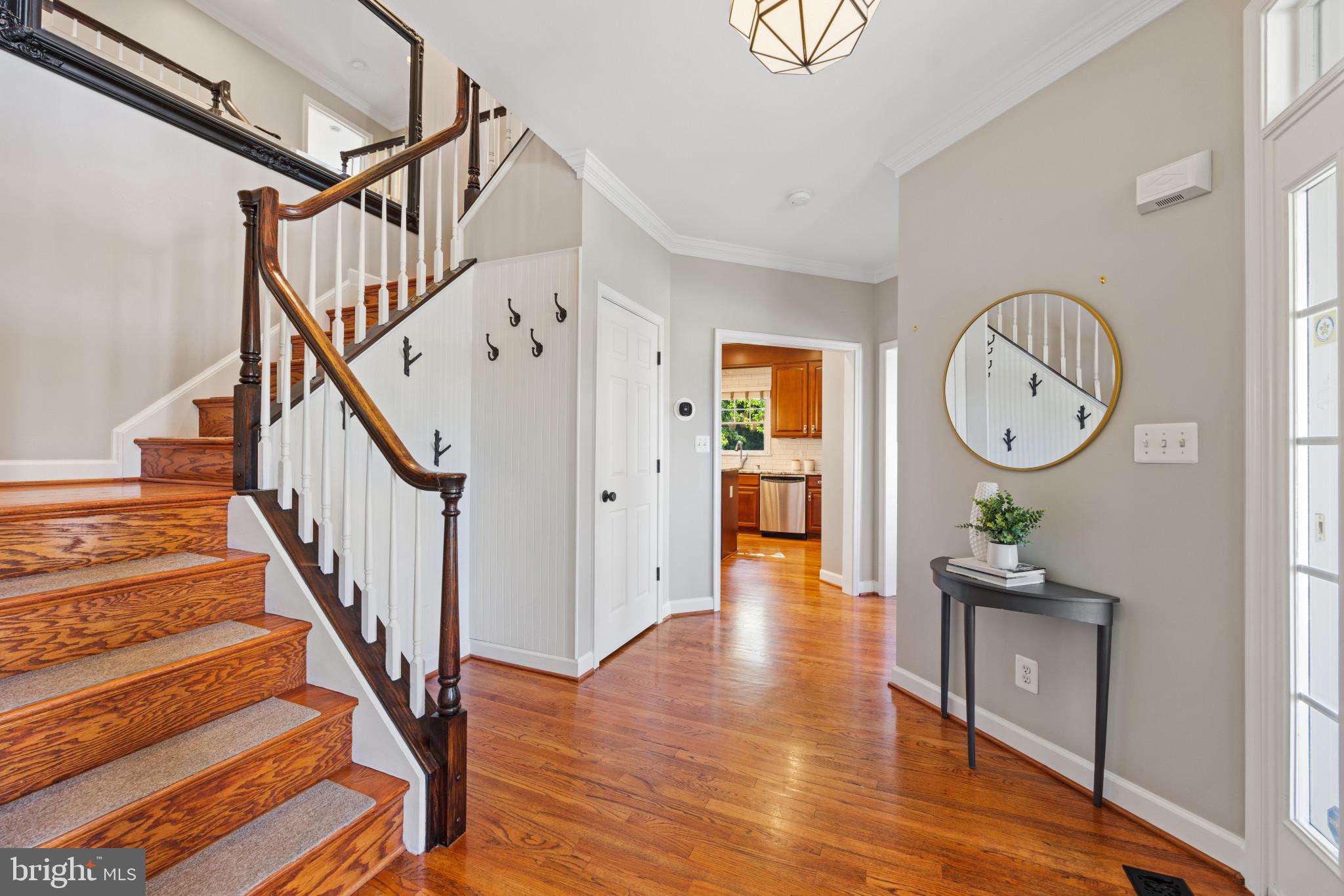 2181 South Glebe Road Arlington, VA 22206 - Photo 3 of 46 Inviting foyer with gleaming hardwood floors