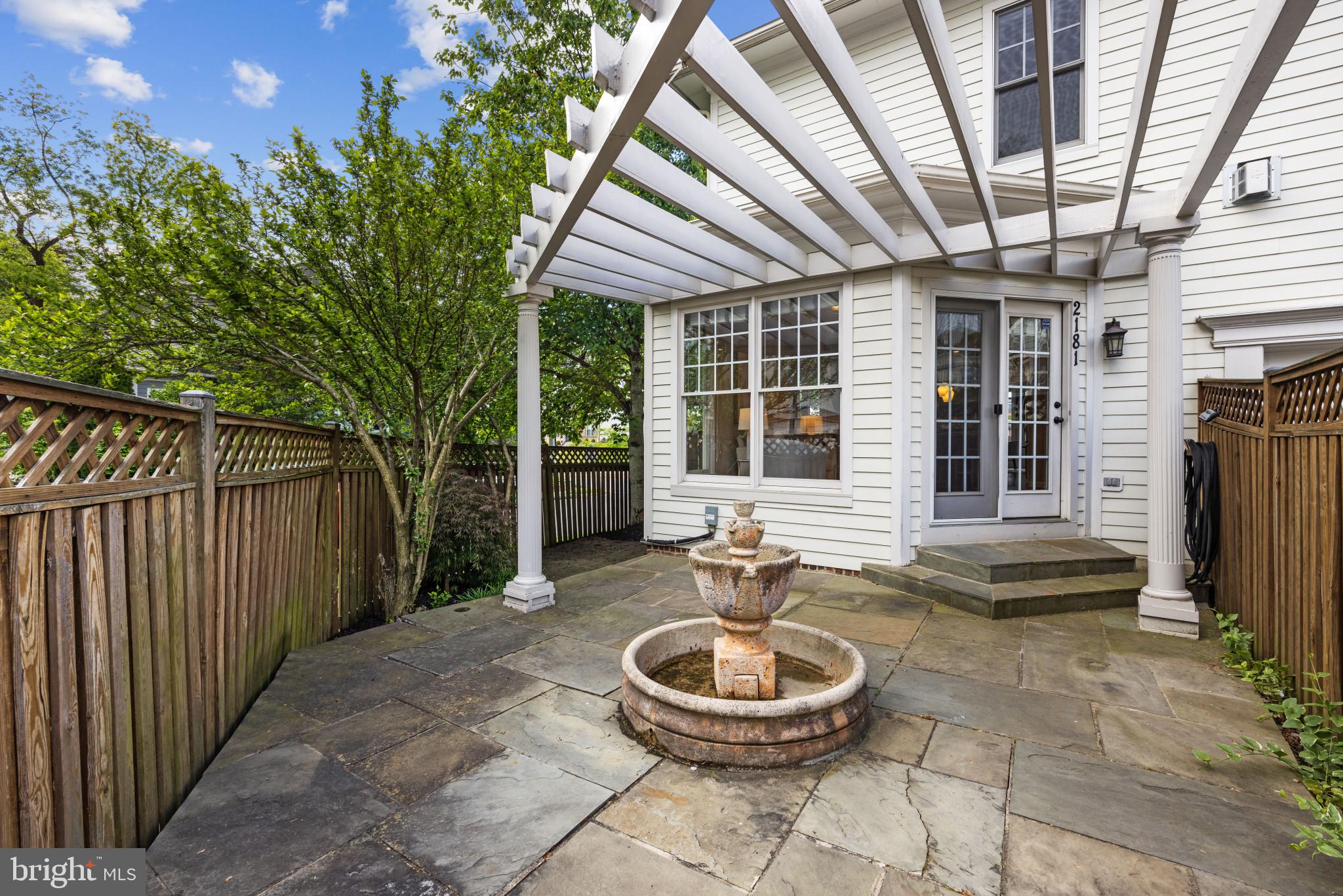 2181 South Glebe Road Arlington, VA 22206 - Photo 44 of 46 Backyard stone patio