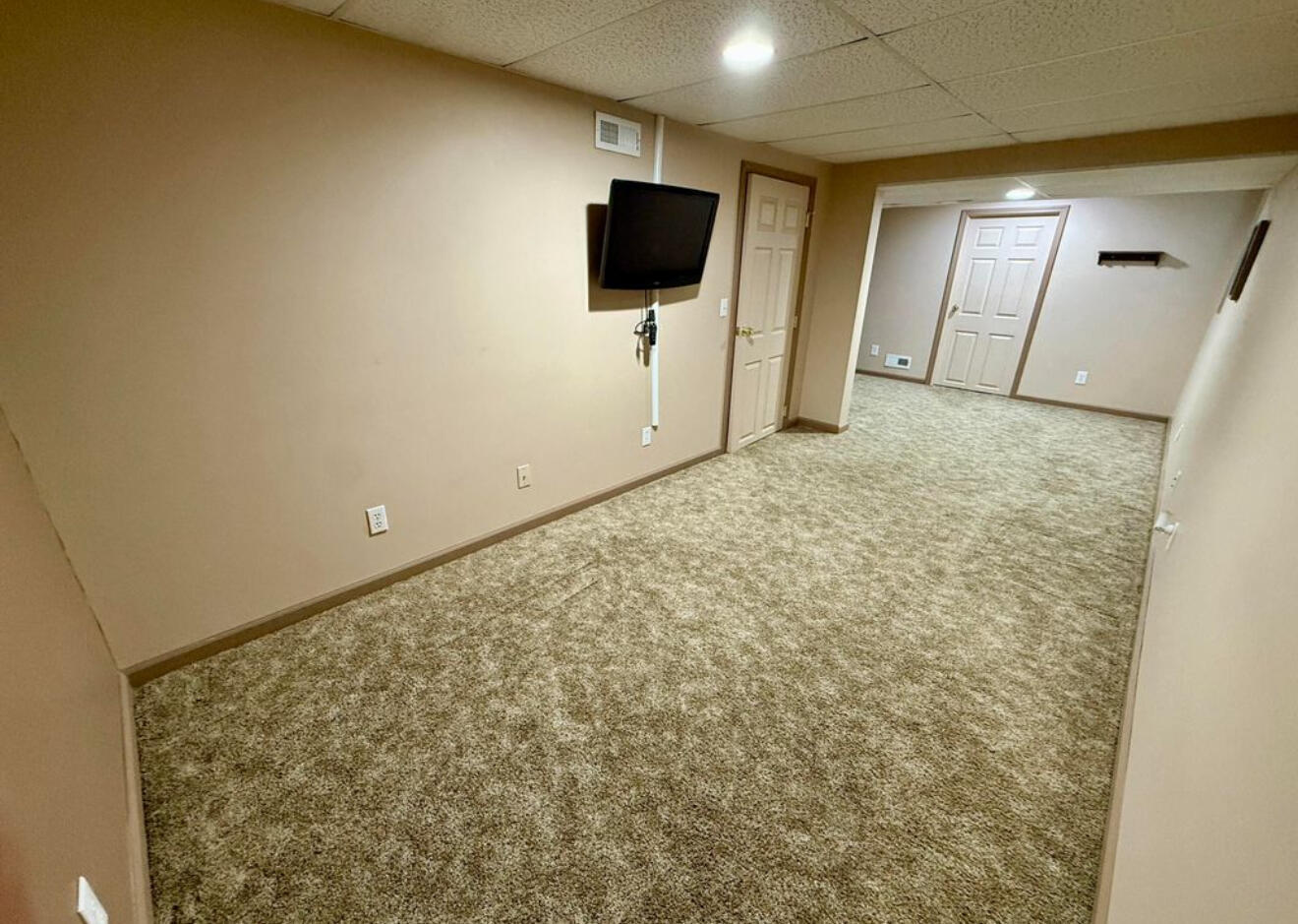 911 South Lincoln Avenue Three Rivers, MI 49093 - Photo 17 of 24 17