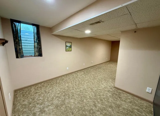 $252,000 | 911 South Lincoln Avenue, Three Rivers, MI 49093