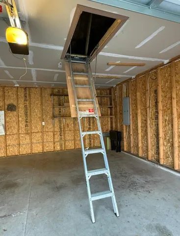 $252,000 | 911 South Lincoln Avenue, Three Rivers, MI 49093