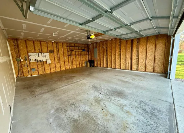 $252,000 | 911 South Lincoln Avenue, Three Rivers, MI 49093