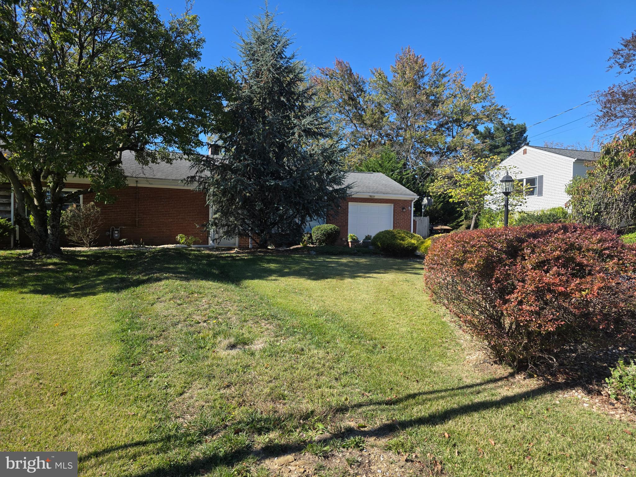 1906 Colonial Road Harrisburg, PA 17112 - Photo 15 of 34 a view of a backyard