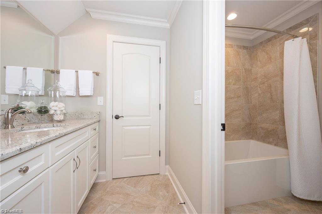 1953 Woodstock Road Clemmons, NC 27012 - Photo 22 of 43 Bath 3