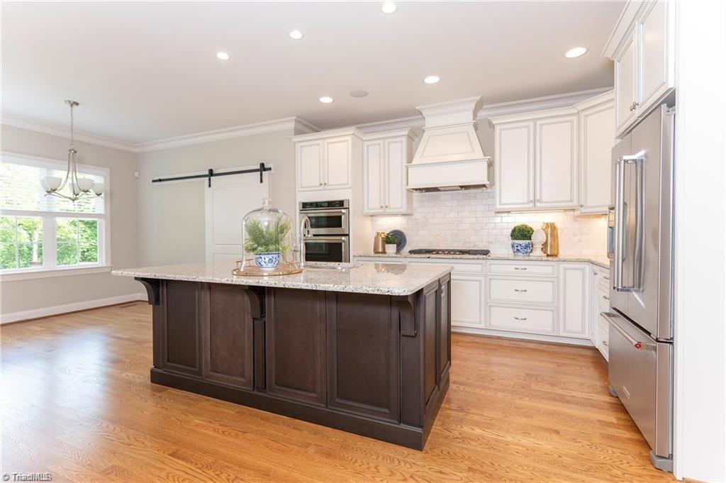 1953 Woodstock Road Clemmons, NC 27012 - Photo 8 of 43 Kitchen