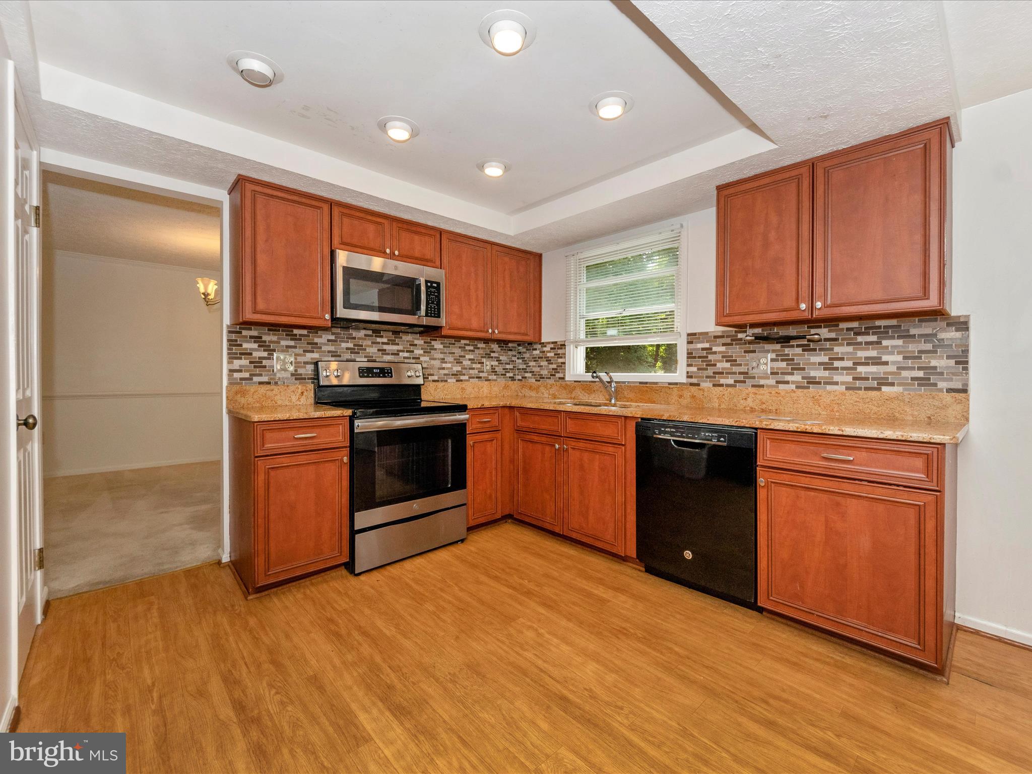 1127 Netherlands Court Silver Spring, MD 20905 - Photo 14 of 53 KITCHEN
