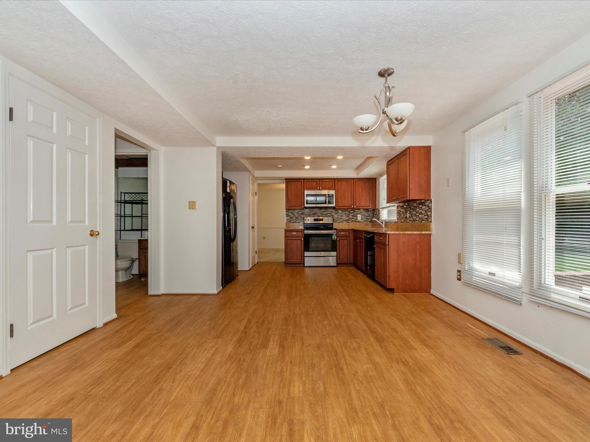 1127 Netherlands Court Silver Spring, MD 20905 - Photo 18 of 53 KITCHEN TABLE SPACE