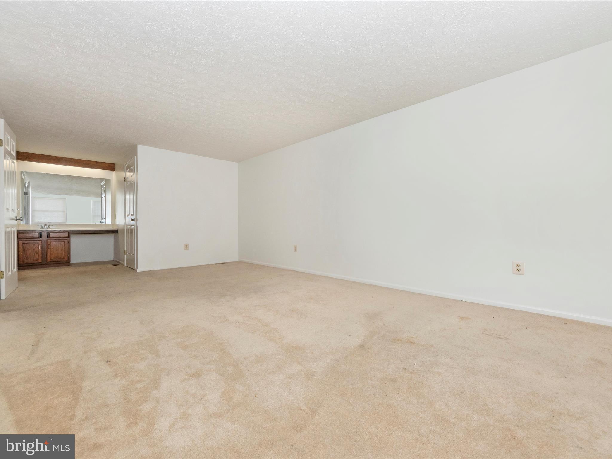 1127 Netherlands Court Silver Spring, MD 20905 - Photo 27 of 53 MASTER BEDROOM