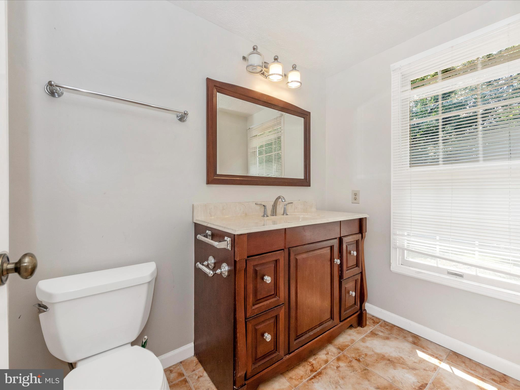 1127 Netherlands Court Silver Spring, MD 20905 - Photo 29 of 53 MASTER BATH