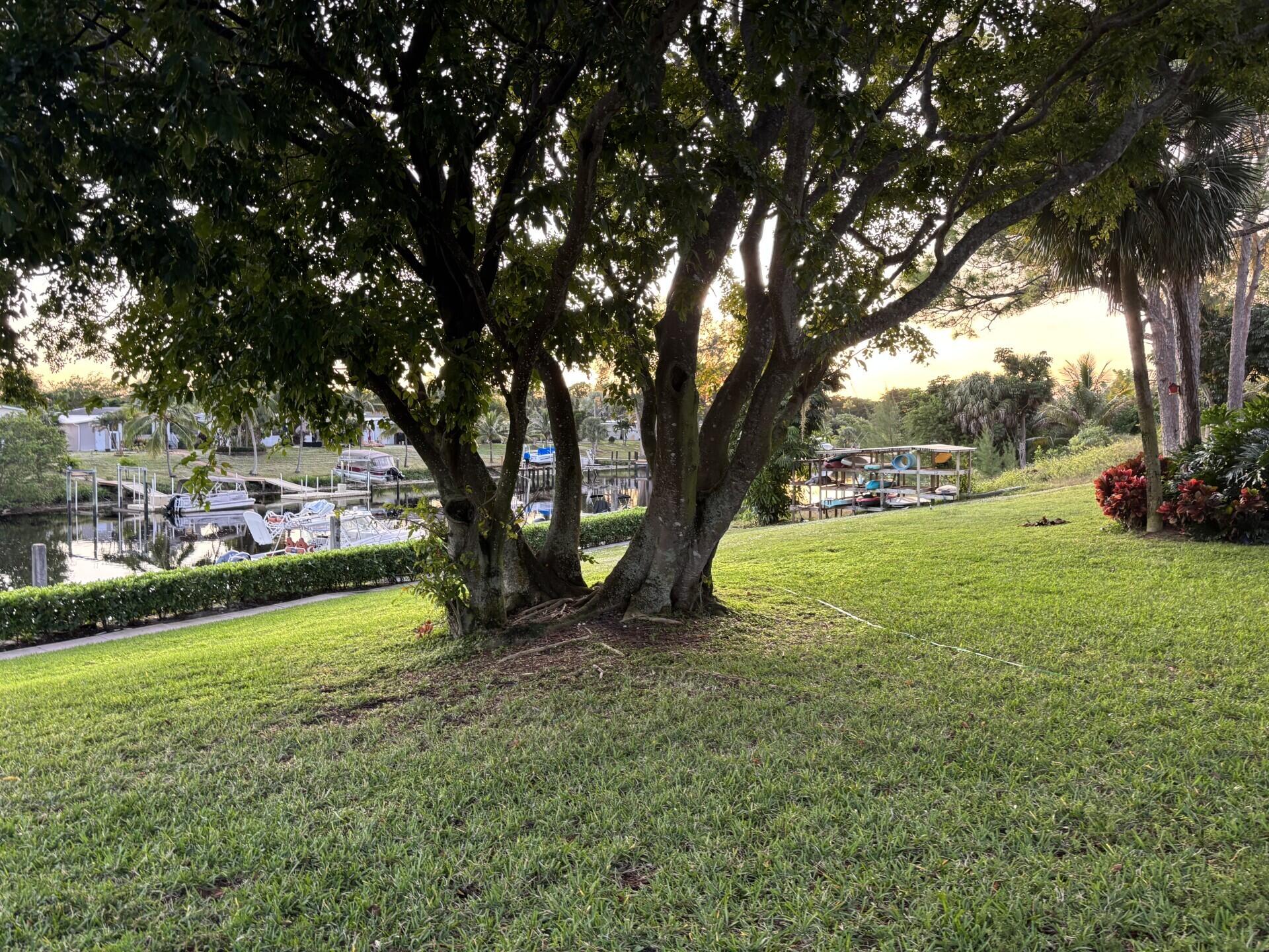 5048 Heatherhill Lane, Unit 2 Boca Raton, FL 33486 - Photo 12 of 17 4