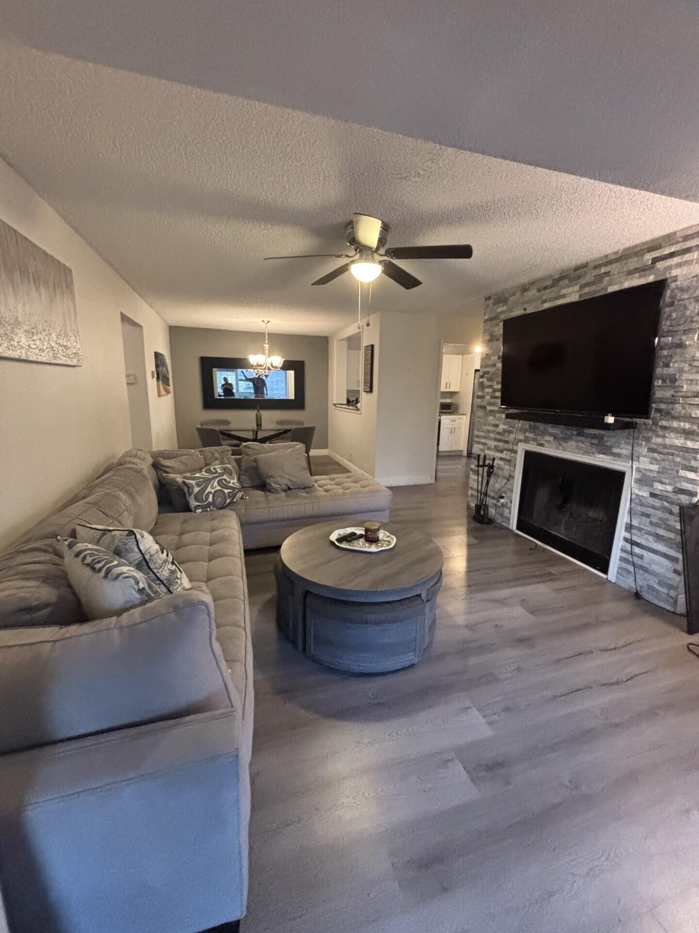 5048 Heatherhill Lane, Unit 2 Boca Raton, FL 33486 - Photo 6 of 17 15