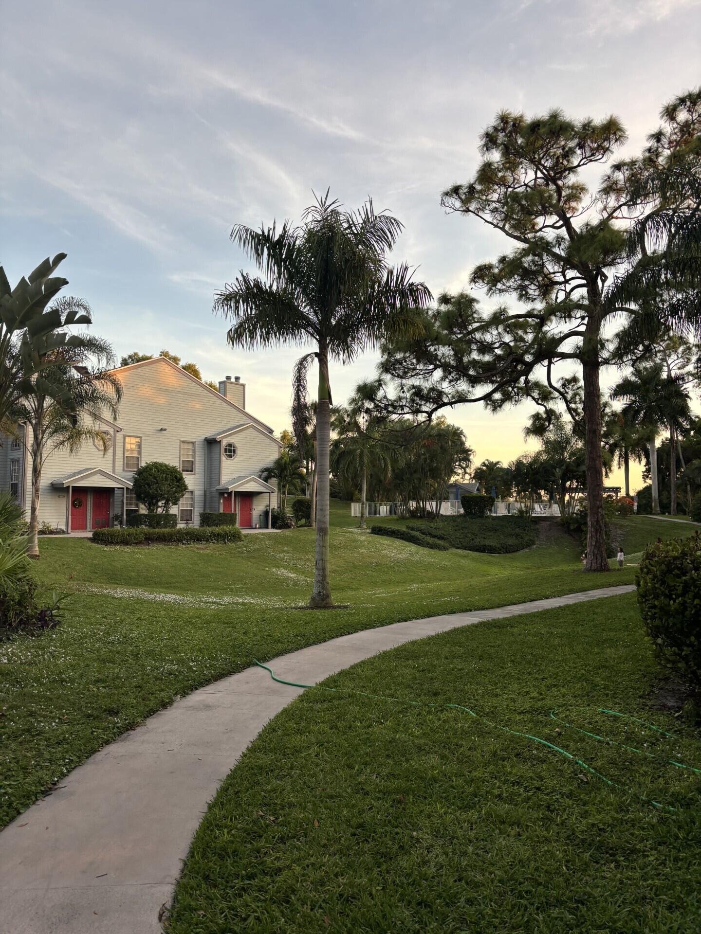5048 Heatherhill Lane, Unit 2 Boca Raton, FL 33486 - Photo 9 of 17 7