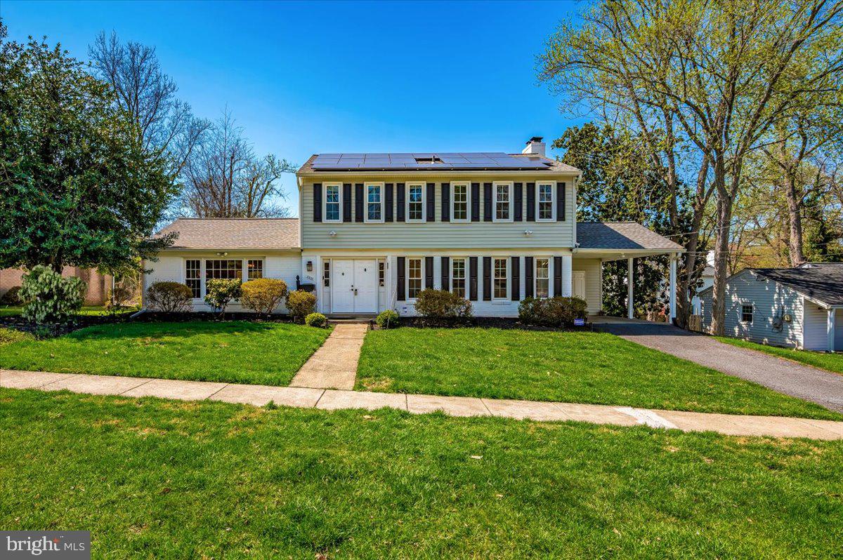 8803 Postoak Road Potomac, MD 20854 - Photo 63 of 66 a view of a yard in front of house