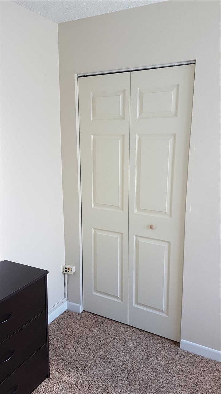 1330 Hunters Road, Unit H Harrisonburg, VA 22801 - Photo 5 of 22 a view of an empty room