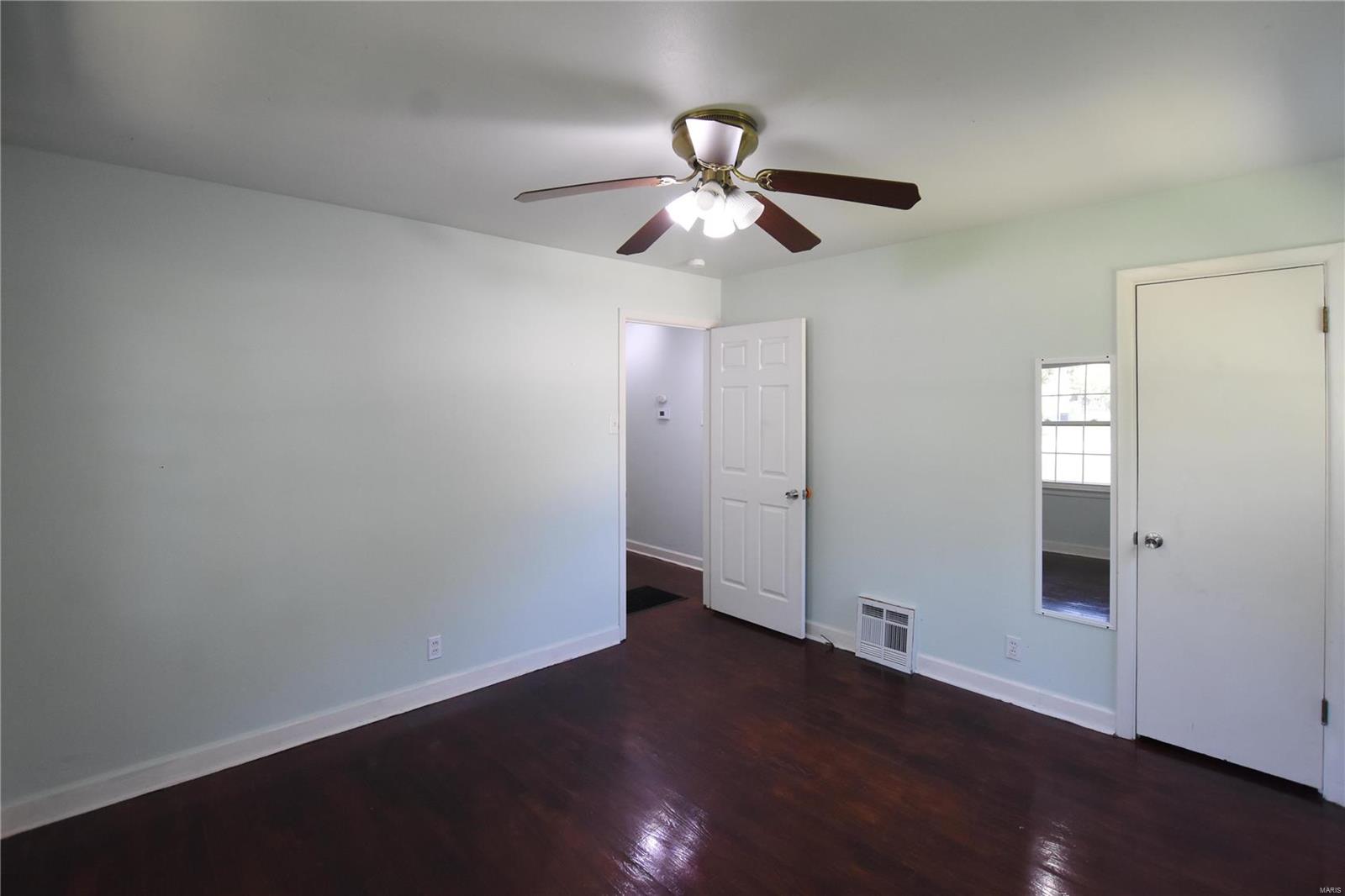 609 Parker Drive Ballwin, MO 63021 - Photo 16 of 29