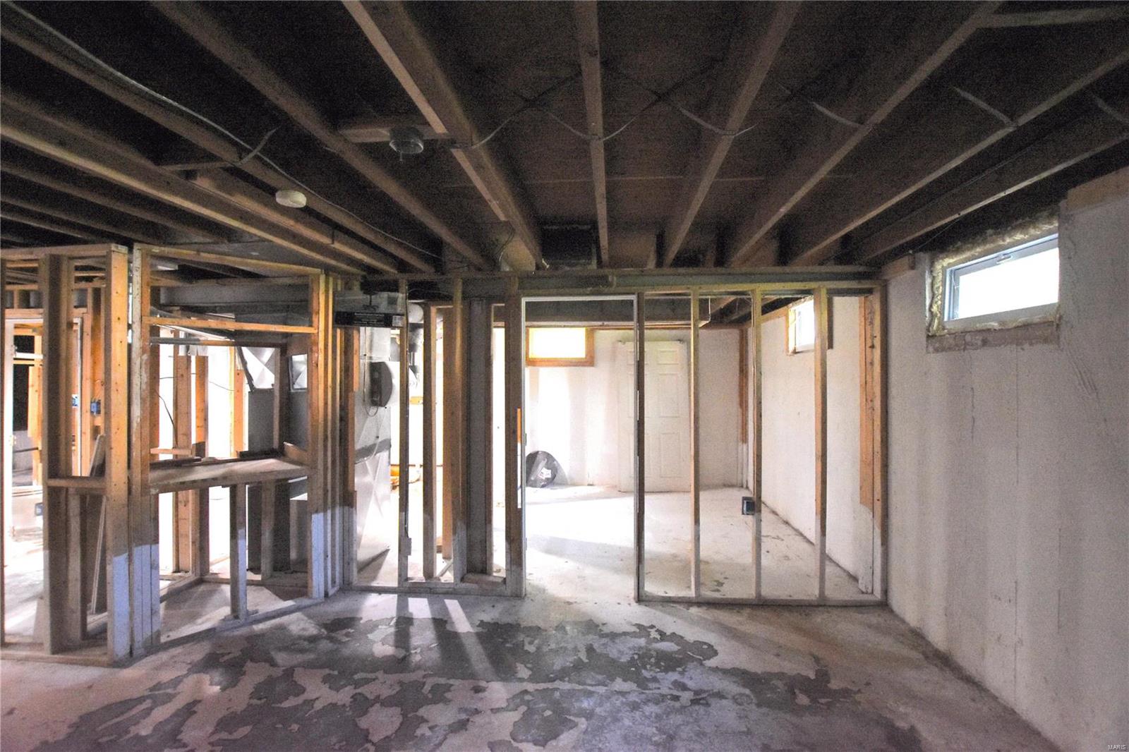 609 Parker Drive Ballwin, MO 63021 - Photo 23 of 29