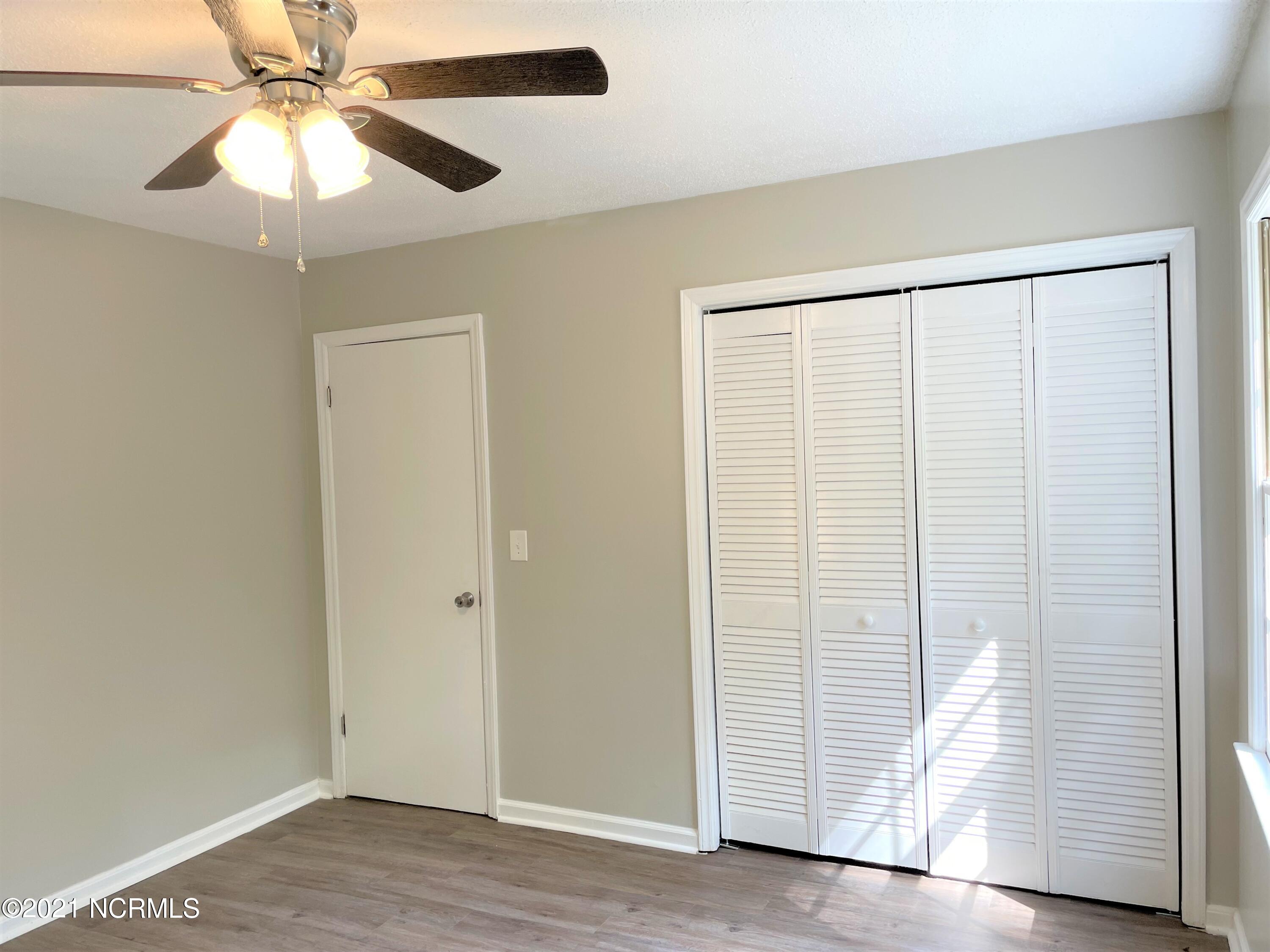 1285 Old Maplehurst Road Jacksonville, NC 28540 - Photo 22 of 32 master