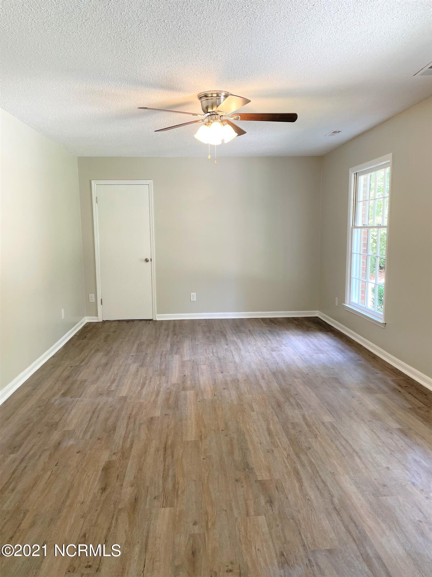 1285 Old Maplehurst Road Jacksonville, NC 28540 - Photo 5 of 32 living room 3