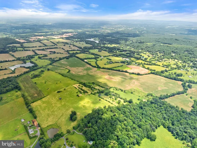 $3,750,000 | 10674 Ada Road, Marshall, VA 20115