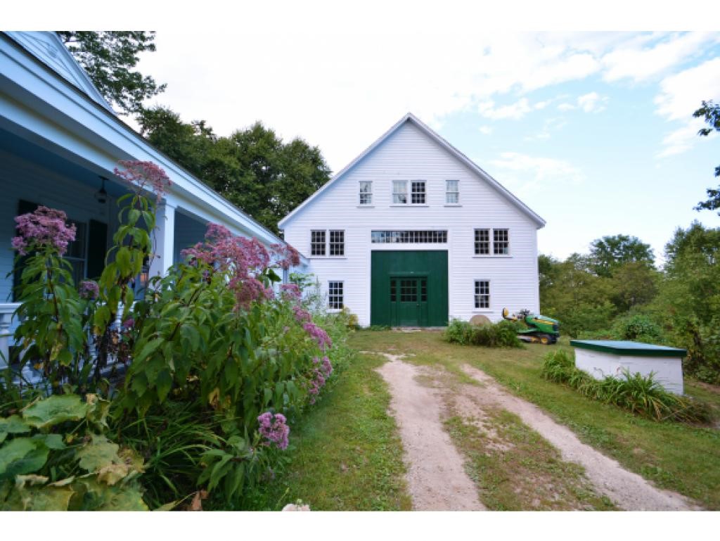 25 Crown Point Road Strafford, NH 03884 - Photo 2 of 36