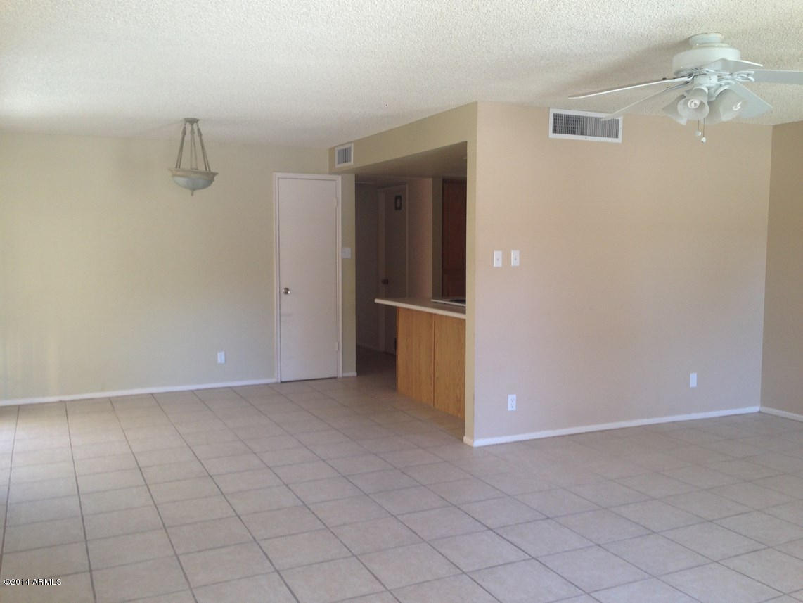 736 East Dobbins Road Phoenix, AZ 85042 - Photo 3 of 12 Dining