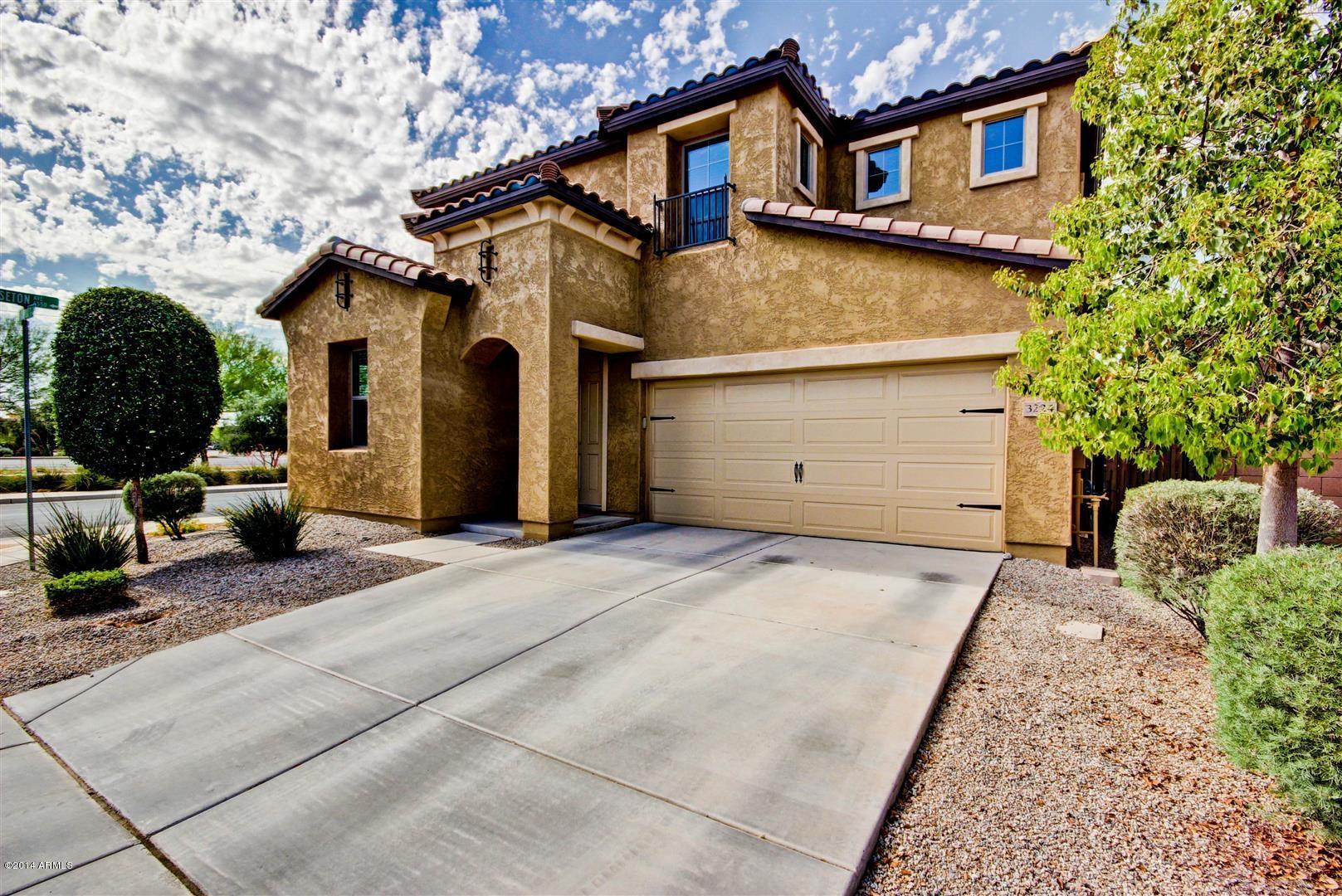 3224 East Ridgewood Lane Gilbert, AZ 85298 - Photo 1 of 33 FRONT OF HOME