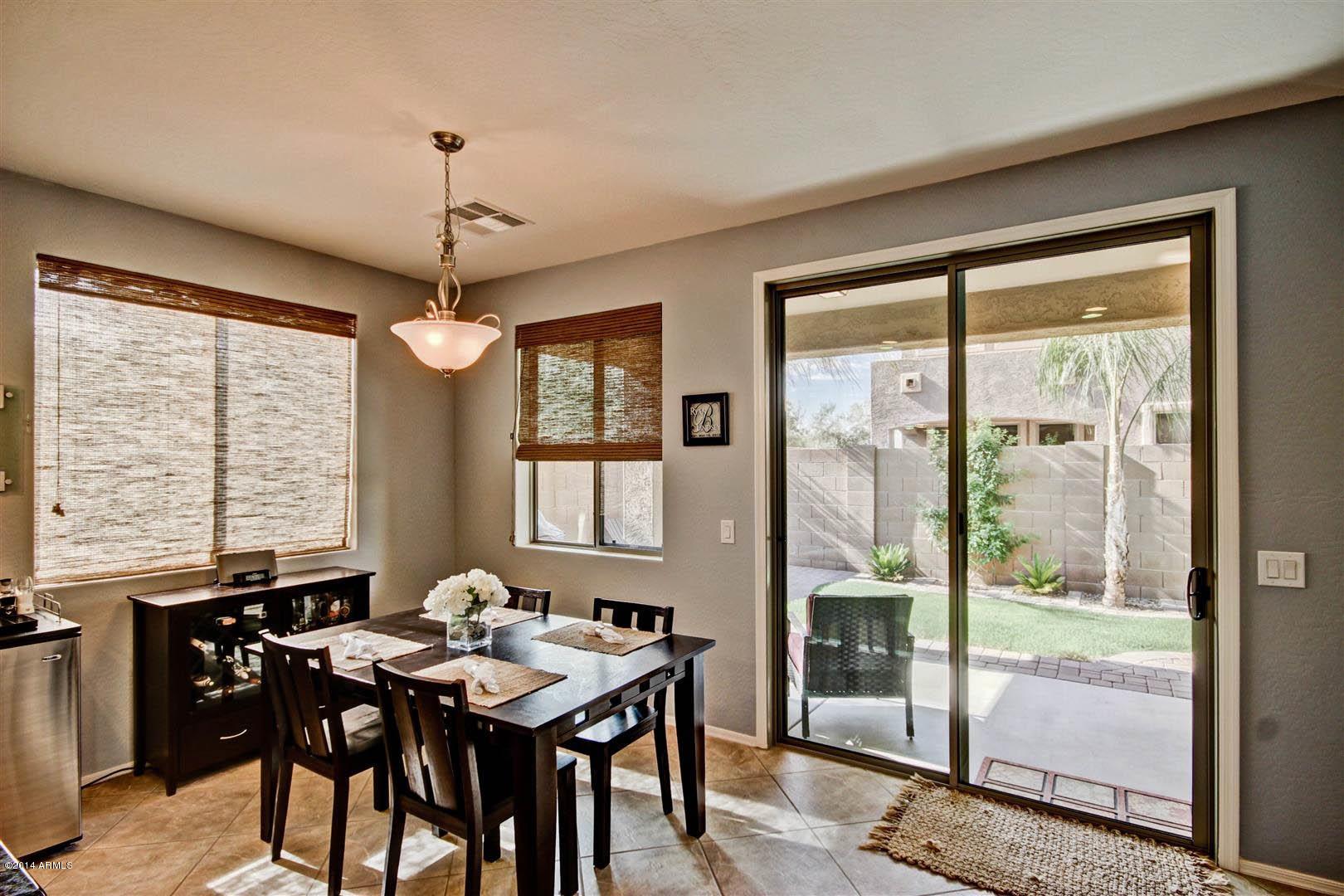 3224 East Ridgewood Lane Gilbert, AZ 85298 - Photo 9 of 33 EAT-IN KITCHEN