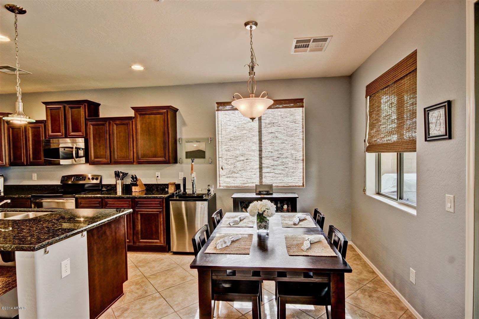 3224 East Ridgewood Lane Gilbert, AZ 85298 - Photo 10 of 33 EAT-IN KITCHEN