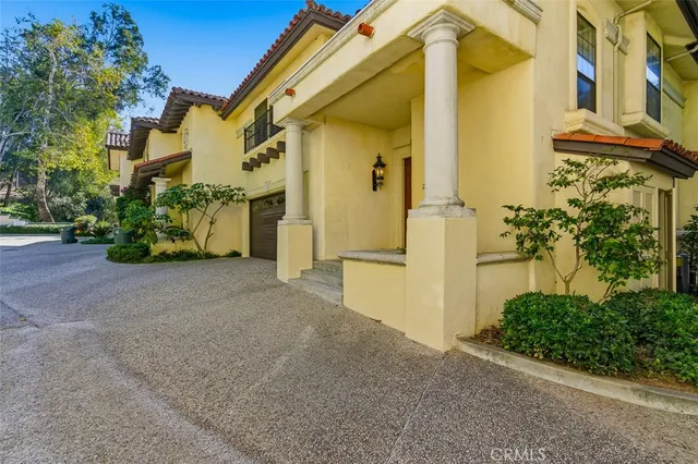 $1,499,000 | 56 North Arroyo Boulevard, Pasadena, CA 91105