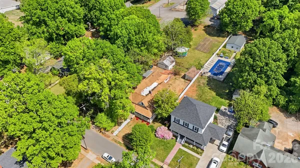 $436,000 | 463 West Center Avenue, Mooresville, NC 28115