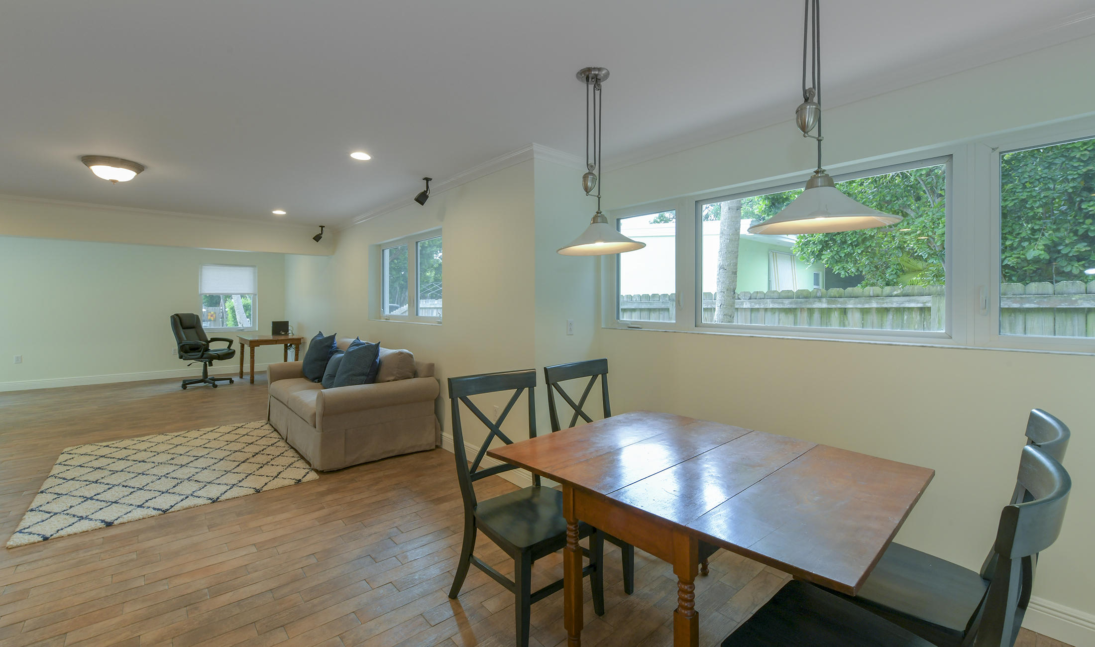 110 Gumbo Limbo Road Islamorada, FL 33036 - Photo 4 of 23 Dining Area