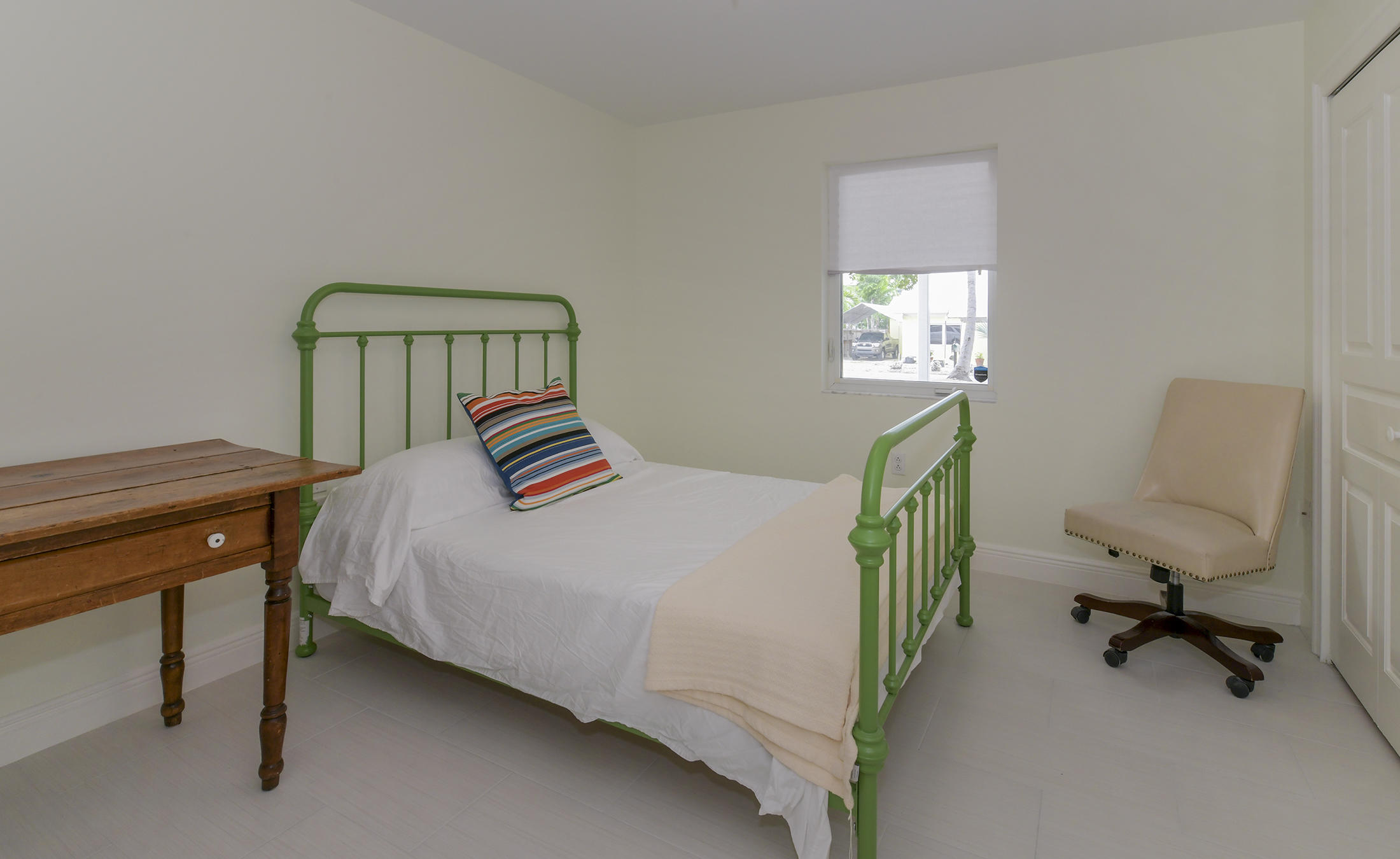 110 Gumbo Limbo Road Islamorada, FL 33036 - Photo 8 of 23 Second Bedroom