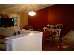 10 Country Acres Road Sandown, NH 03873 - Photo 2 of 4