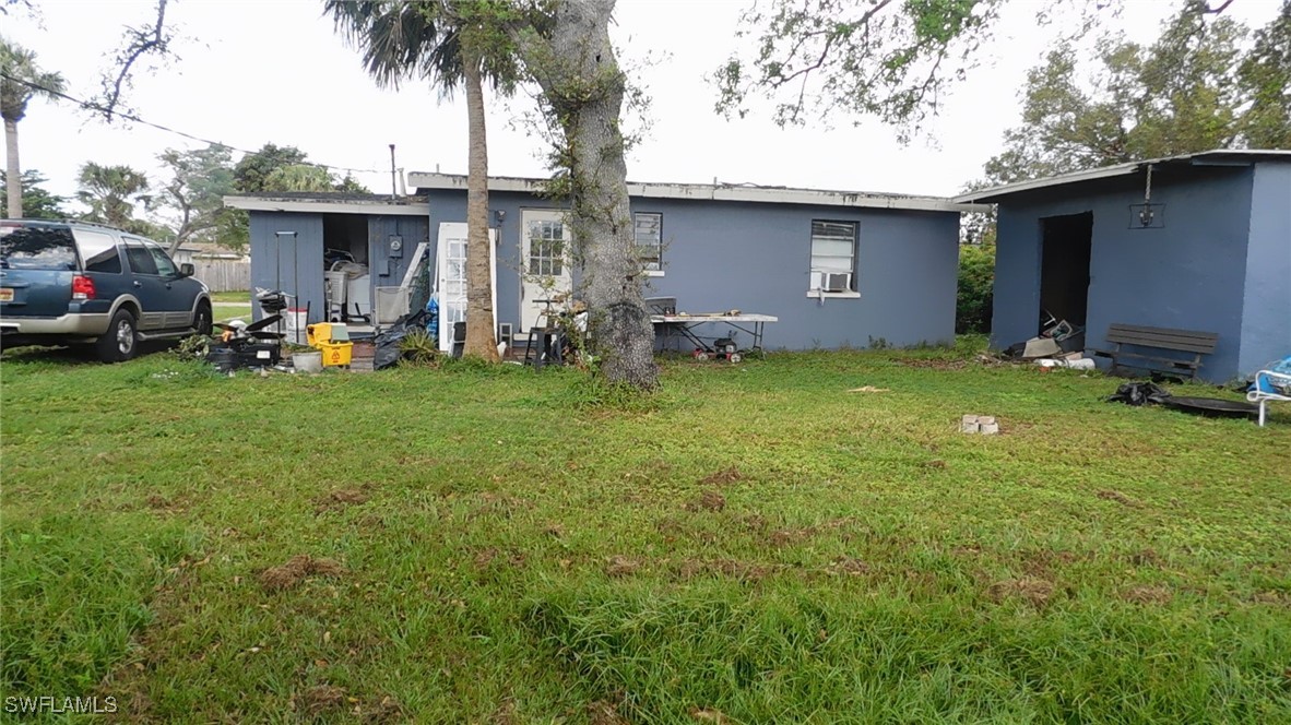 3350 Apache Street Fort Myers, FL 33916 - Photo 12 of 18
