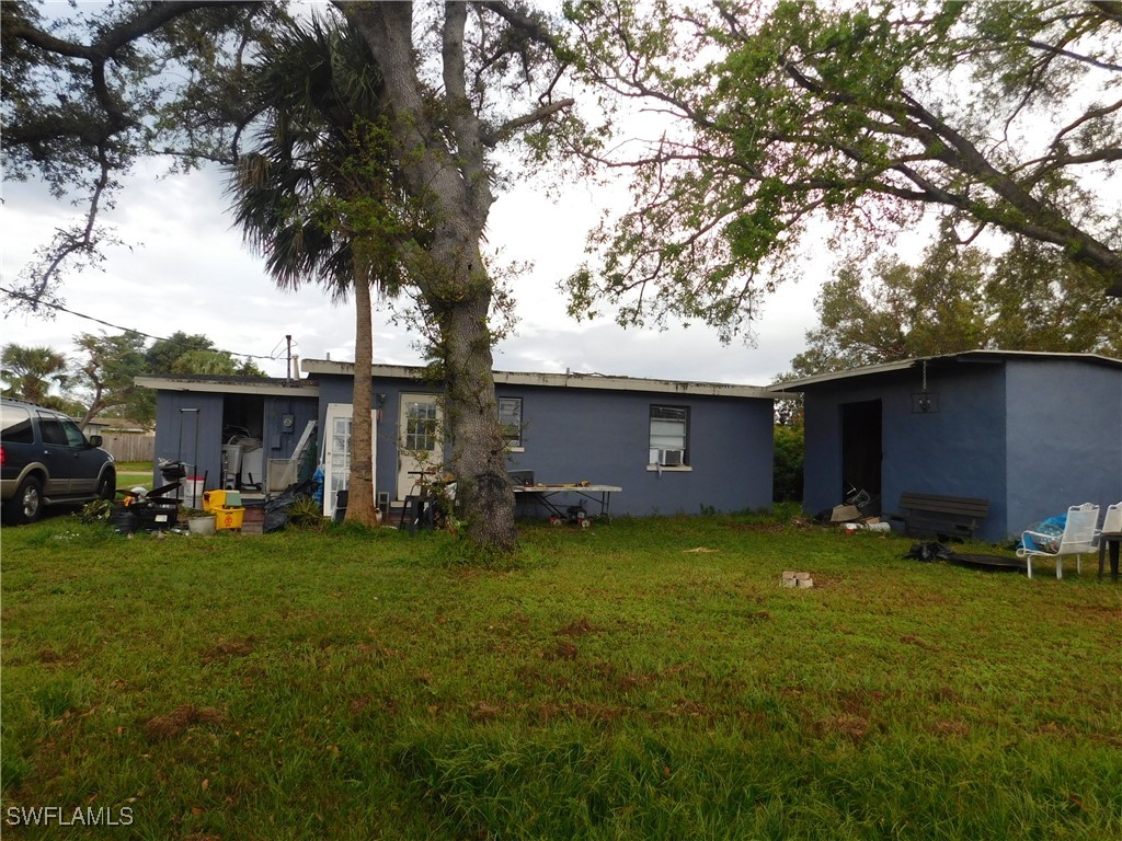 3350 Apache Street Fort Myers, FL 33916 - Photo 13 of 18