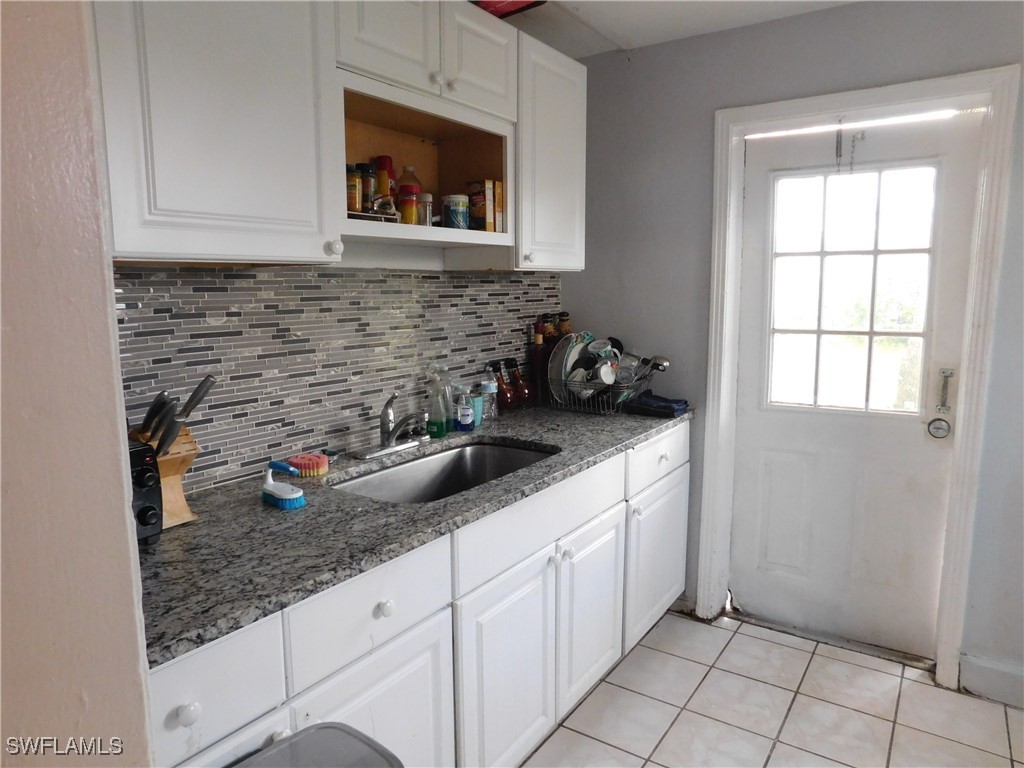3350 Apache Street Fort Myers, FL 33916 - Photo 5 of 18
