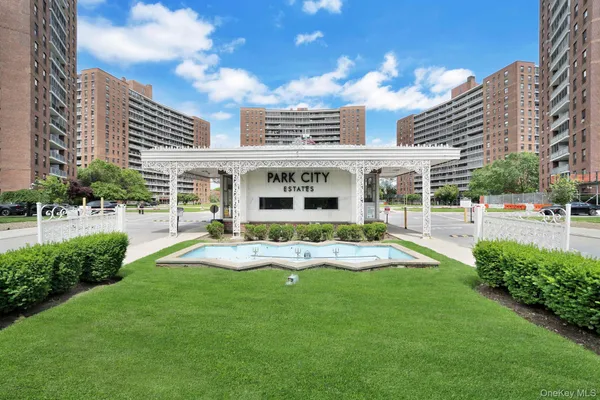 $440,000 | 61-15 98th Street, Unit 16H | Rego Park
