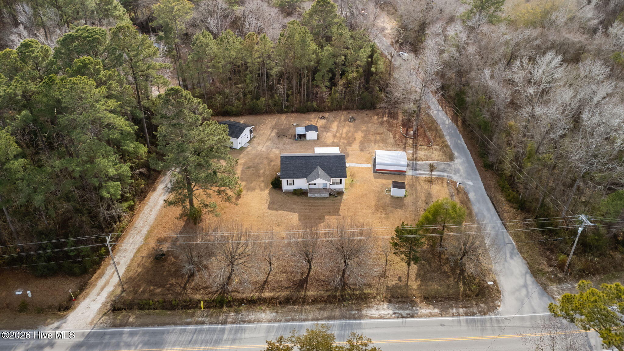 585 Roberts Road Newport, NC 28570 - Photo 33 of 40 36-web-or-mls-DJI_20260130143639_0830_D