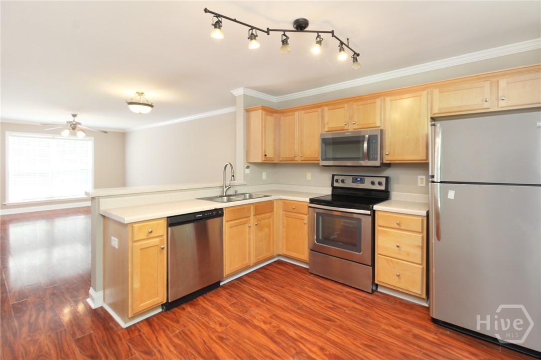 240 Cleveland Road, Unit 440 Athens, GA 30622 - Photo 7 of 21 Kitchen